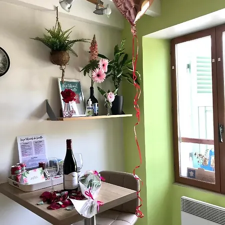 Le Clocher, Studio duplex avec clim *