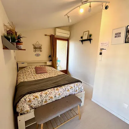 Appartement Le Clocher, Studio duplex avec clim Renage